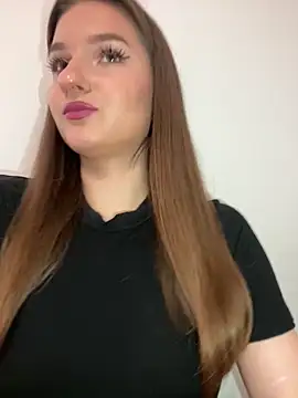 Green eyes lady online show from 02.19.26