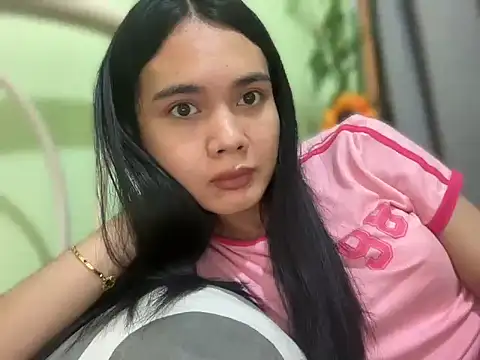 Snapshot of devine_goddess chatting on 02.27.26 devine goddess online show from 02.27.26