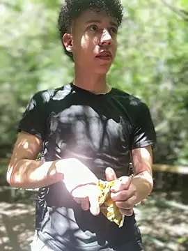 Snapshot of yoursexyjose chatting on 03.21.26 yoursexyjose online show from 03.21.26