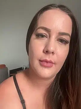 Snapshot of juliasanto chatting on 02.23.26 juliasanto online show from 02.23.26