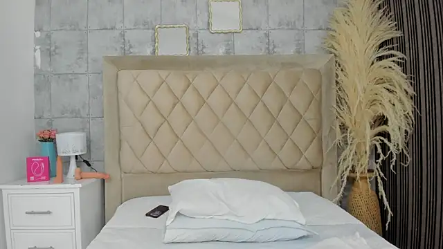 CleoFoxx  online show from 04.01.26