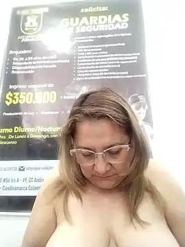 Snapshot of JULIETA_21- chatting on 06.17.26 JULIETA 21- online show from 06.17.26