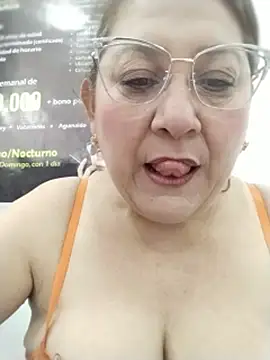 Snapshot of JULIETA_21- chatting on 06.25.26 JULIETA 21- online show from 06.25.26