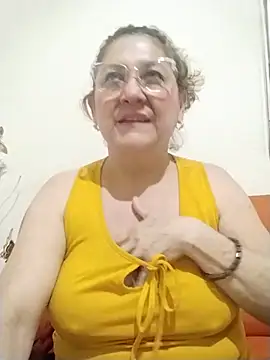 Snapshot of JULIETA_21- chatting on 06.30.26 JULIETA 21- online show from 06.30.26