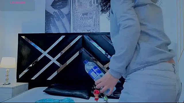 Zoe-yanin online show from 04.10.26