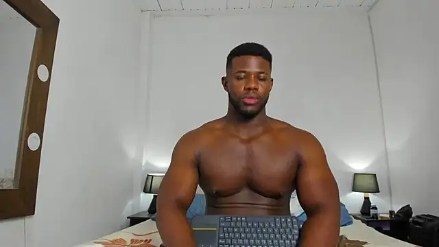 James McBoy online show from 04.15.26