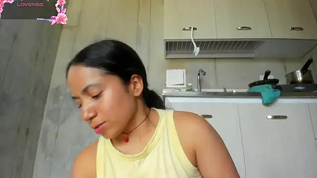 chiarafustox online show from 04.07.26