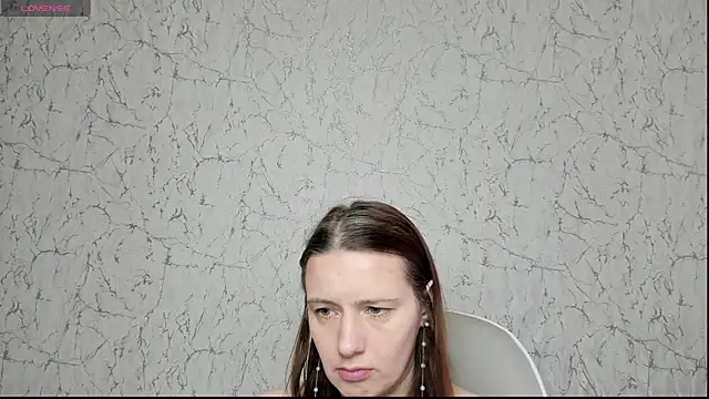 Snapshot of Kathrine_Meyer chatting on 05.25.26 Kathrine Meyer online show from 05.25.26