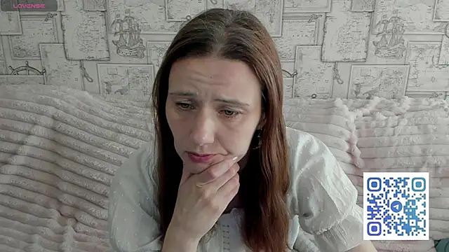 Snapshot of Kathrine_Meyer chatting on 06.02.26 Kathrine Meyer online show from 06.02.26