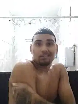 Snapshot of MickeySexyyy chatting on 05.14.26 MickeySexyyy online show from 05.14.26