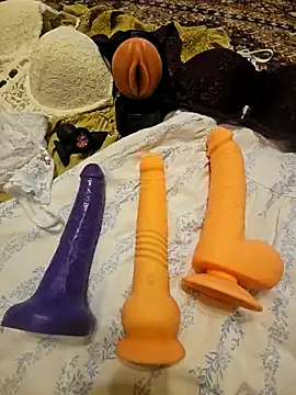 Snapshot of OpethMidnight chatting on 02.19.26 OpethMidnight online show from 02.19.26