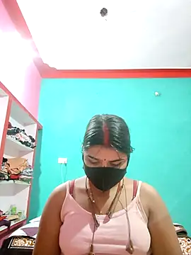 Snapshot of Divyanshi_hott chatting on 02.04.26 Divyanshi hott online show from 02.04.26