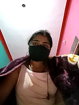 Snapshot of Divyanshi_hott chatting on 02.05.26 Divyanshi hott online show from 02.05.26