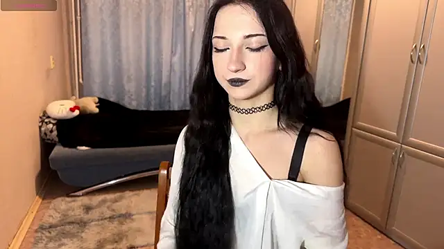 UrBabeLuna online show from 02.21.26