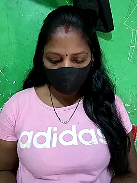 Snapshot of Parul-009 chatting on 04.19.26 Parul-009 online show from 04.19.26