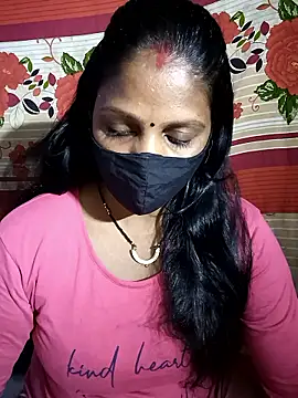 Snapshot of Parul-009 chatting on 05.14.26 Parul-009 online show from 05.14.26