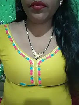 Snapshot of Parul-009 chatting on 05.17.26 Parul-009 online show from 05.17.26