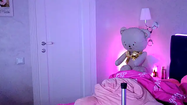 ChristallBreaz online show from 02.24.26