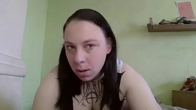 MillaSourety online show from 04.05.26