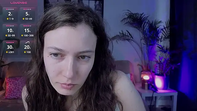 Snapshot of VioletaBloom chatting on 02.24.26 VioletaBloom online show from 02.24.26