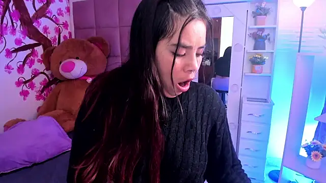 Snapshot of liany_taylor chatting on 02.22.26 liany taylor online show from 02.22.26