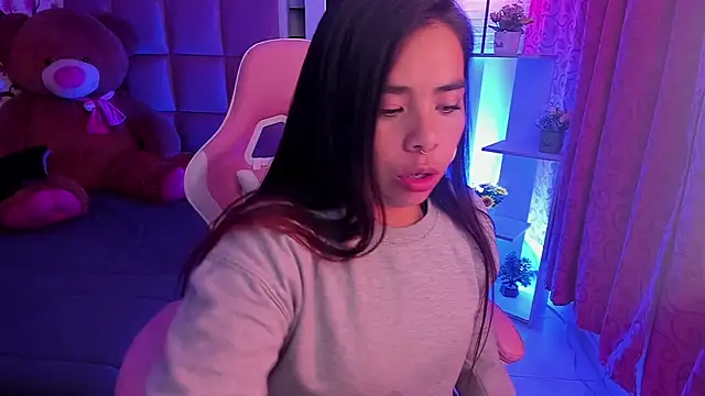 Snapshot of liany_taylor chatting on 02.25.26 liany taylor online show from 02.25.26