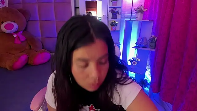 Snapshot of liany_taylor chatting on 03.02.26 liany taylor online show from 03.02.26