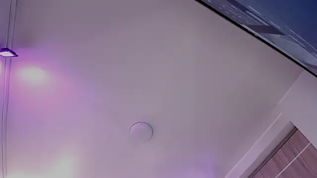 MOLY KILLER online show from 02.11.26