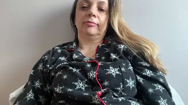 Snapshot of ShyFlameLive chatting on 02.13.26 ShyFlameLive online show from 02.13.26