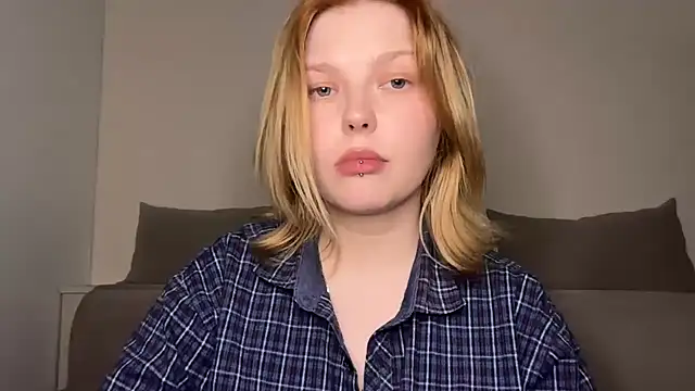 Snapshot of Ophelia_Ritz chatting on 05.02.26 Ophelia Ritz online show from 05.02.26