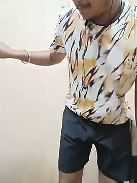Snapshot of chocolatesboy143 chatting on 06.08.26 chocolatesboy143 online show from 06.08.26