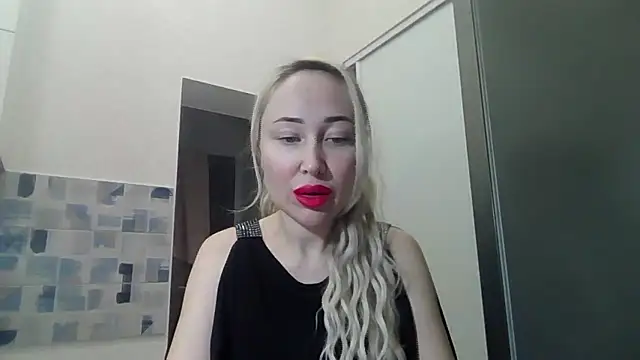 Snapshot of NanaGold2992 chatting on 02.26.26 NanaGold2992 online show from 02.26.26