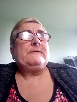 Snapshot of SusanStar874 chatting on 06.19.26 SusanStar874 online show from 06.19.26