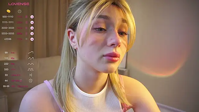 Snapshot of Nani_Funny chatting on 02.21.26 Nani Funny online show from 02.21.26