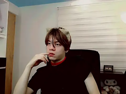 Snapshot of duvisex19 chatting on 03.18.26 duvisex19 online show from 03.18.26