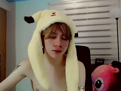 Snapshot of duvisex19 chatting on 04.18.26 duvisex19 online show from 04.18.26