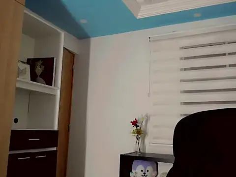 Snapshot of duvisex19 chatting on 04.27.26 duvisex19 online show from 04.27.26