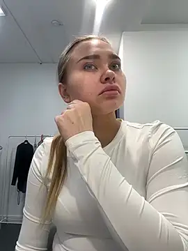 MonicaWestt online show from 03.22.26