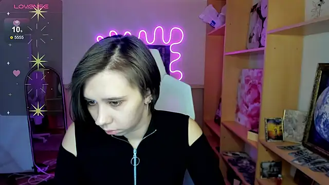 Scarlet Sirenn online show from 02.07.26