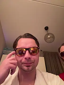 Snapshot of hottogetherNL chatting on 02.14.26 hottogetherNL online show from 02.14.26