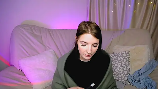 Snapshot of AliceChanel chatting on 05.24.26 AliceChanel online show from 05.24.26