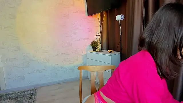 Hey Mia online show from 02.28.26