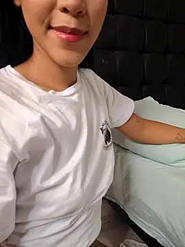 Snapshot of Luucia_09 chatting on 02.07.26 Luucia 09 online show from 02.07.26