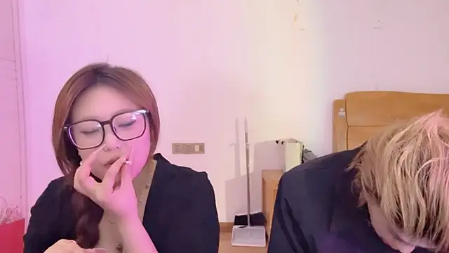 Snapshot of SM_JIAJIA_ZL chatting on 04.30.26 SM JIAJIA ZL online show from 04.30.26