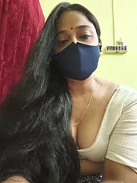 Snapshot of kashish_bhabhi chatting on 05.20.26 kashish bhabhi online show from 05.20.26