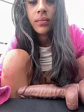Snapshot of Teasing-Tiara chatting on 05.22.26 Teasing-Tiara online show from 05.22.26