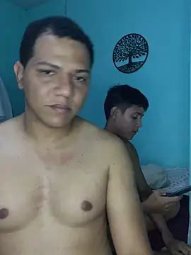 Snapshot of Loaisn chatting on 02.23.26 Loaisn online show from 02.23.26