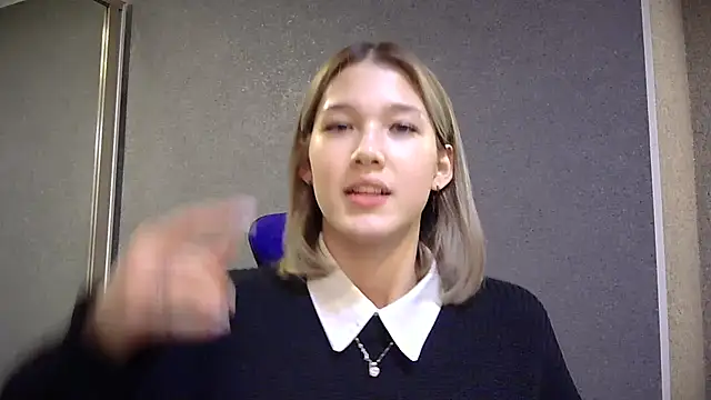 Snapshot of lilXdomiii chatting on 04.21.26 lilXdomiii online show from 04.21.26