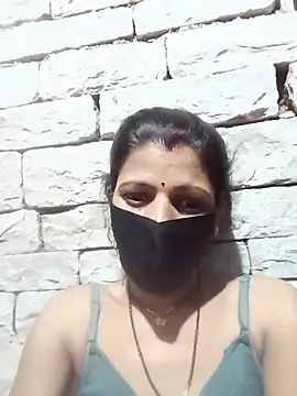 Snapshot of Divya-11431 chatting on 05.31.26 Divya-11431 online show from 05.31.26