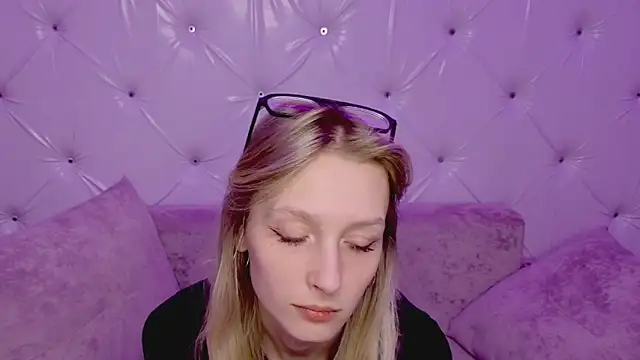 Snapshot of Akiro_Kim7 chatting on 02.21.26 Akiro Kim7 online show from 02.21.26